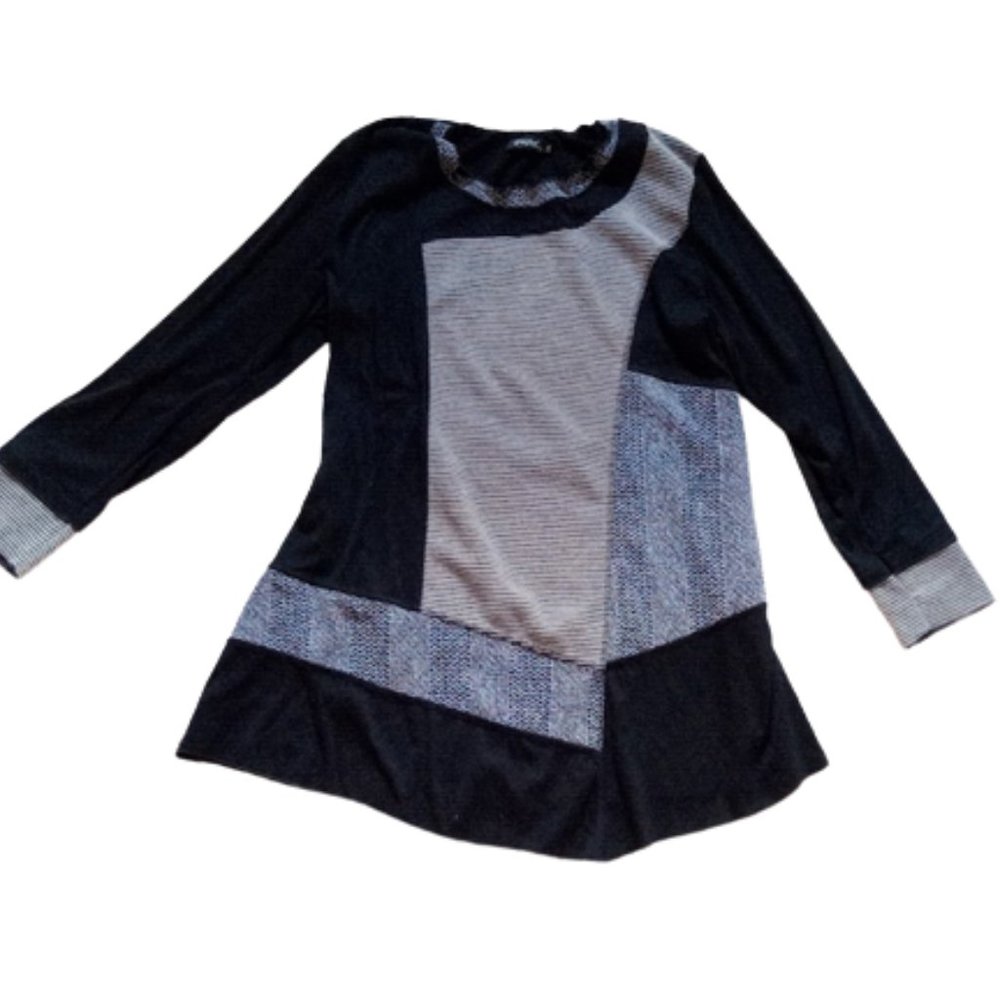 HOST PICK!  Black Gray Tunic Length Sweater XXL